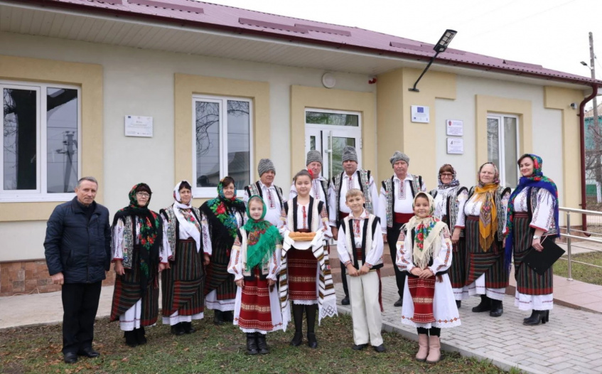 Moldova: M4EG opens centre for small businesses in village in Stefan Voda district